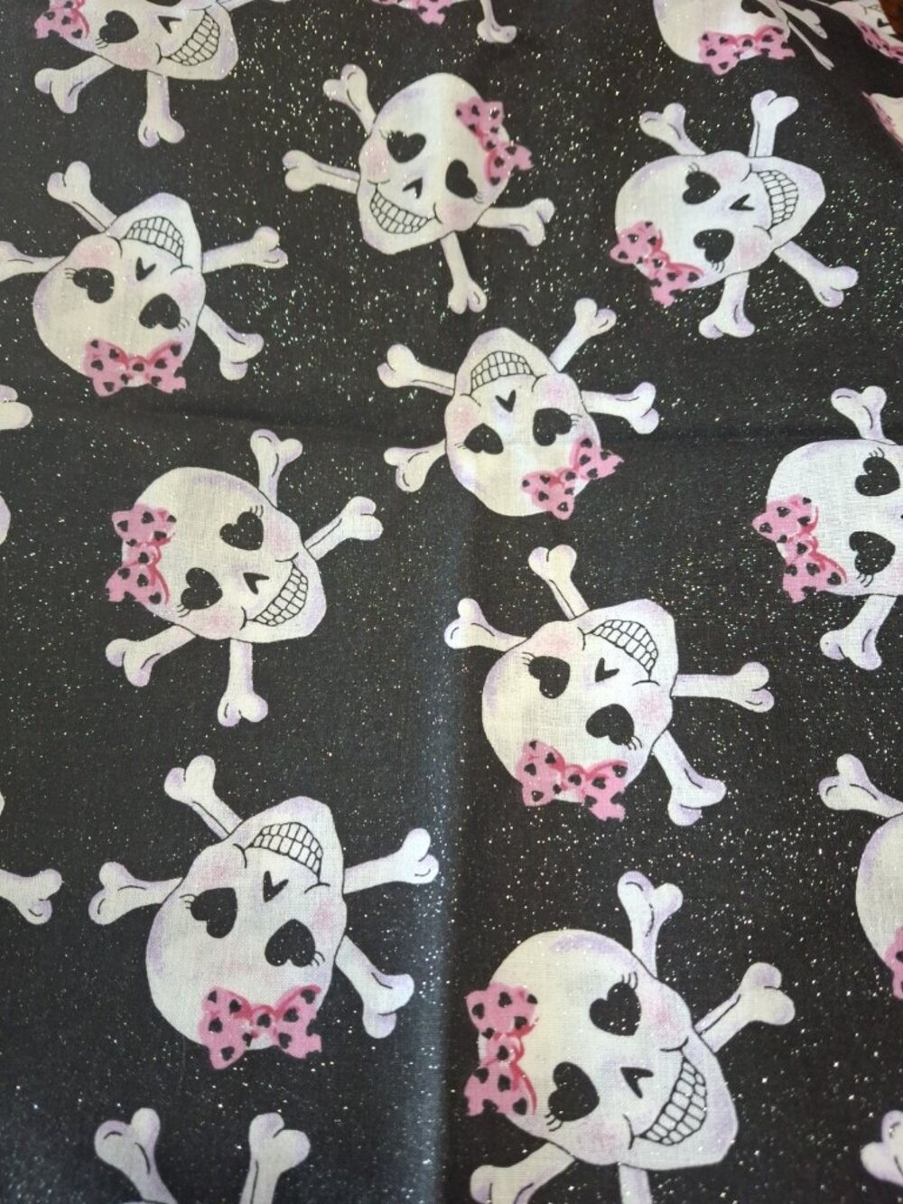 Fabric Traditions Skull Crossbones Sparkle, Pink  Bow, Halloween,  33L x 36 W,